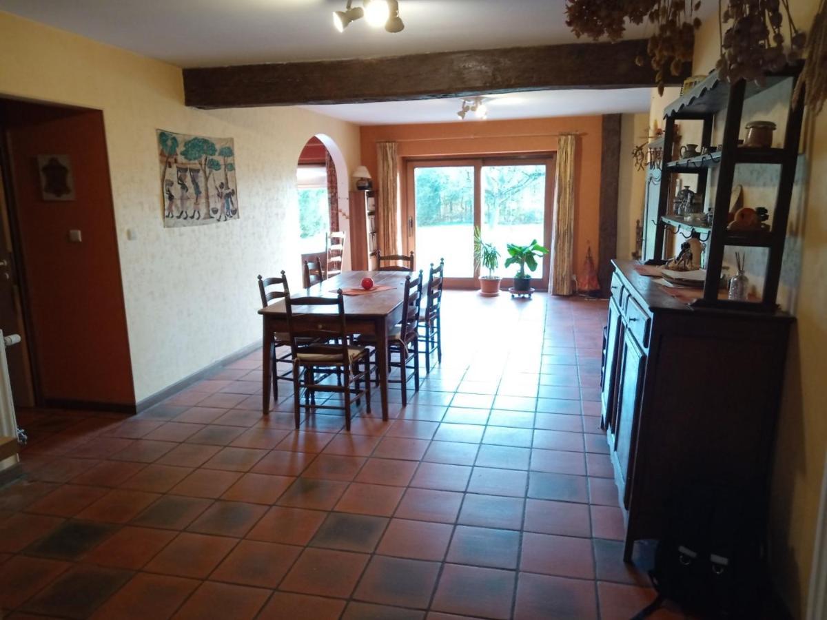 Le Vieux Noyer Bed & Breakfast Nassogne Екстериор снимка